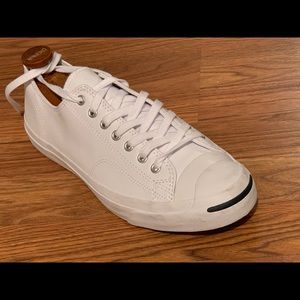 Men converse shoes